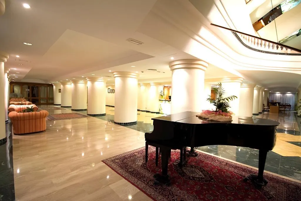 Hotel Cm Castell De Mar Cala Millor   Cala Millor (Mallorca)