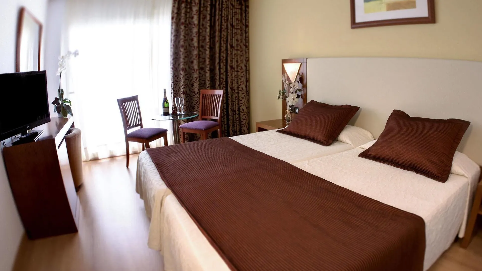 Hotel Cm Castell De Mar Cala Millor  4*, Cala Millor (Mallorca)